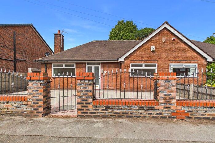 2 Bedroom Semi-Detached Bungalow For Sale In Fitzherbert Street, Warrington, WA2