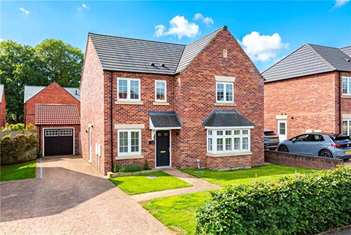 4 Bedroom Detached House For Sale In Bridle Way, Wetherby, West Yorkshire, LS22