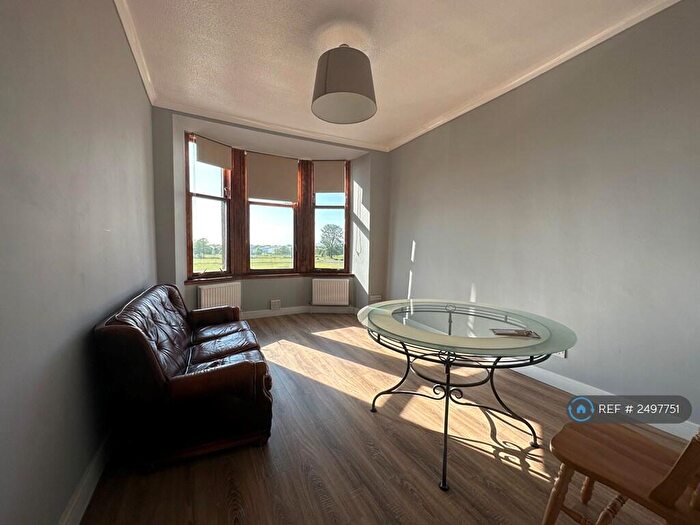 2 Bedroom Flat To Rent In Clynder Street, Glasgow, G51