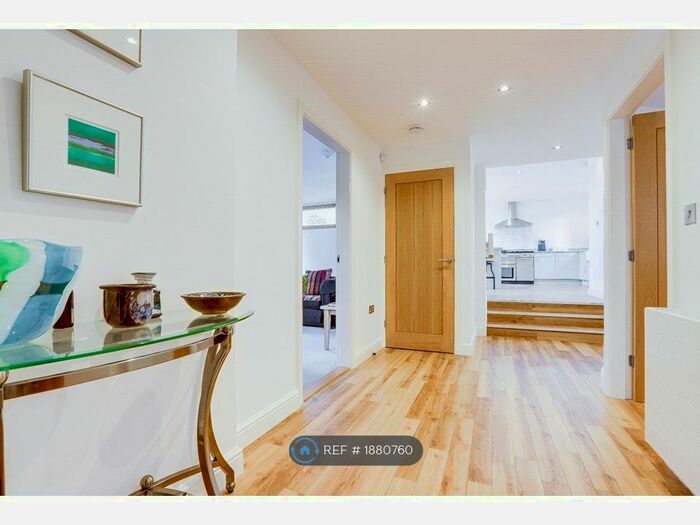 3 Bedroom Detached House To Rent In Mansfield Road, Farnsfield, NG22