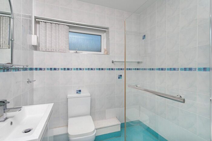 2 Bedroom Bungalow For Sale In Harpswood Lane, Hythe, CT21