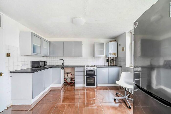 5 Bedroom Semi-Detached House To Rent In Edgegot Grove, Tottenham, London, N15