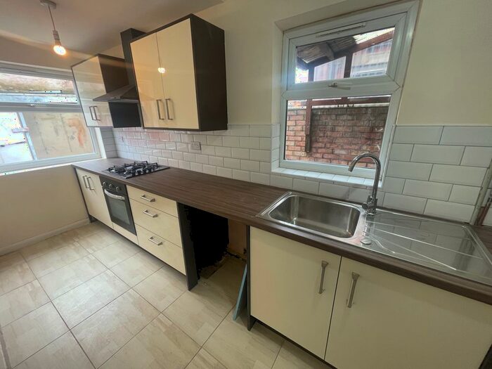 2 Bedroom Terraced House To Rent In Cedar Road, Leicester, LE2