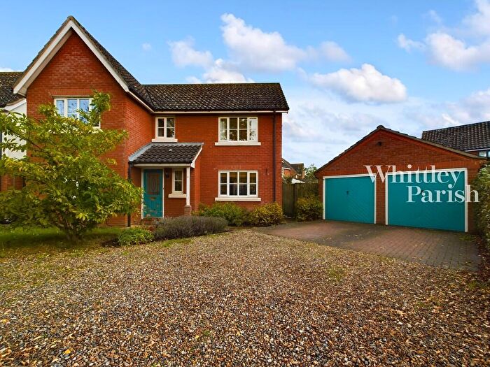 4 Bedroom Detached House To Rent In Churchfields Road, Long Stratton, NR15