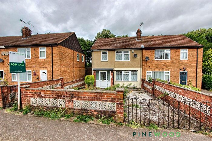 3 Bedroom Semi-Detached House For Sale In Shakespeare Street, Holmewood, Chesterfield, Derbyshire, S42