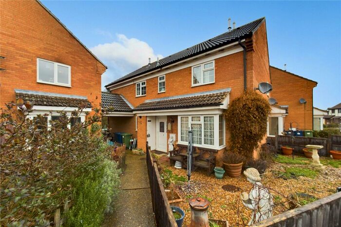 2 Bedroom House To Rent In Waveney Road, St. Ives, PE27