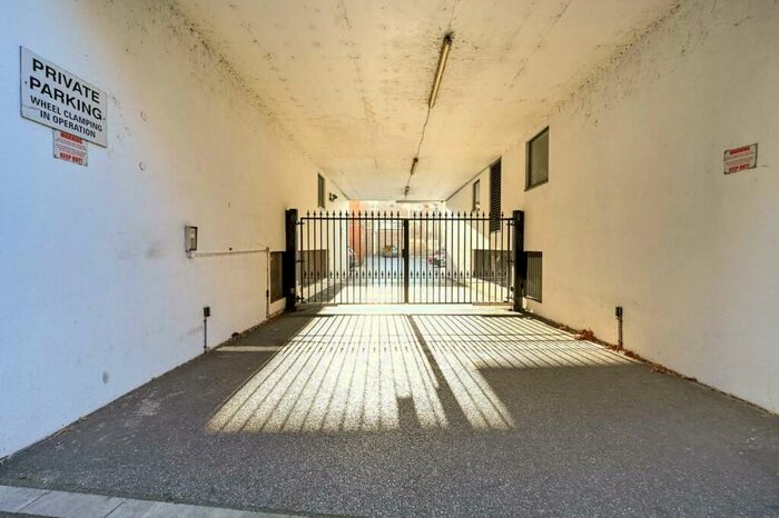 Garage / Parking To Rent In Avante Court, The Bittoms, , Kingston, Kingston Upon Thames, KT1