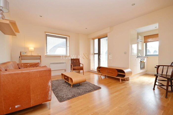 2 Bedroom Flat To Rent In Devonport Street, London, Greater London., E1