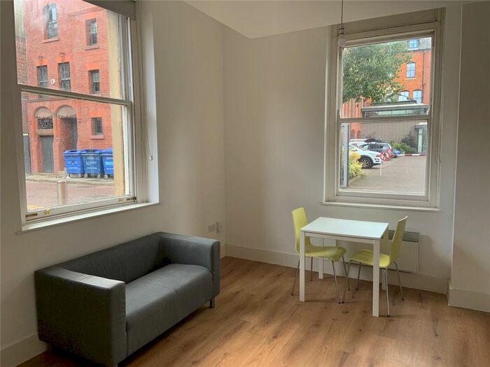 Studio To Rent In Town Hall, Bexley Square, Salford, Manchester M3