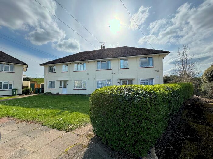 2 Bedroom Maisonette To Rent In Selwood Close, Stanwell, Staines-Upon-Thames, TW19