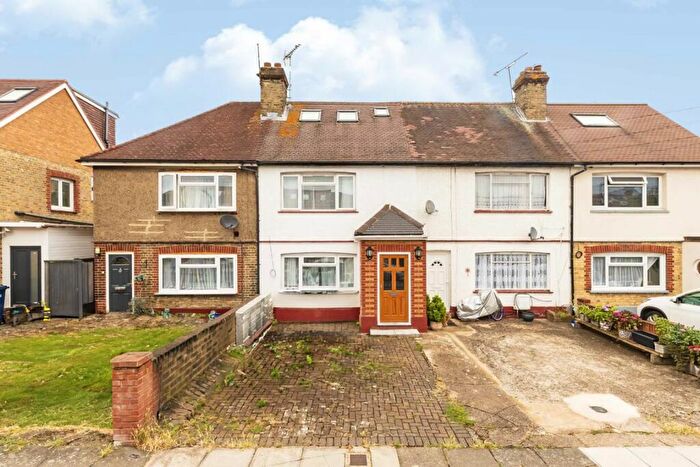 4 Bedroom Terraced House To Rent In Goldsmith Avenue, London, NW9