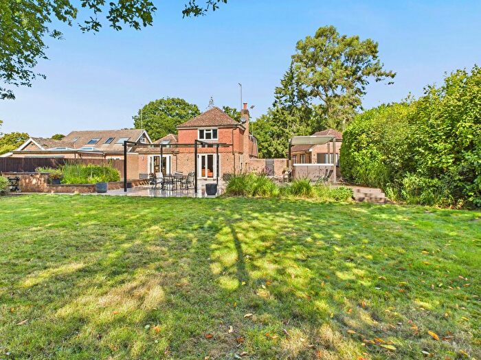 4 Bedroom Detached House For Sale In Radford Road, Tinsley Green, RH10