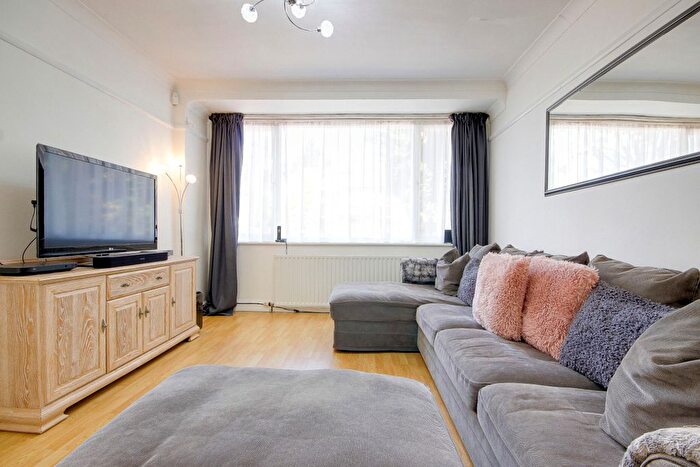 3 Bedroom Terraced House To Rent In Ascot Gardens, Enfield, EN3