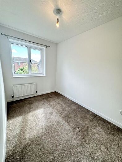 2 Bedroom Terraced House To Rent In Barn Close, Woodlands, PL21