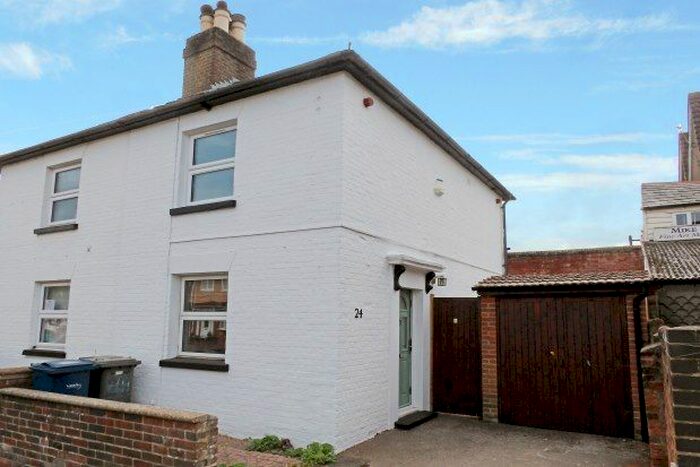 2 Bedroom Semi-Detached House To Rent In Fern Road, Godalming, GU7