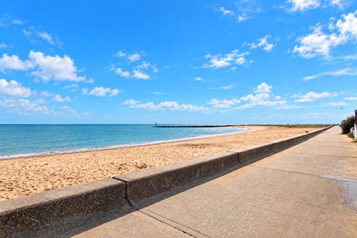 1 Bedroom Flat For Sale In Barclay Square, Jaywick Sands, CO15