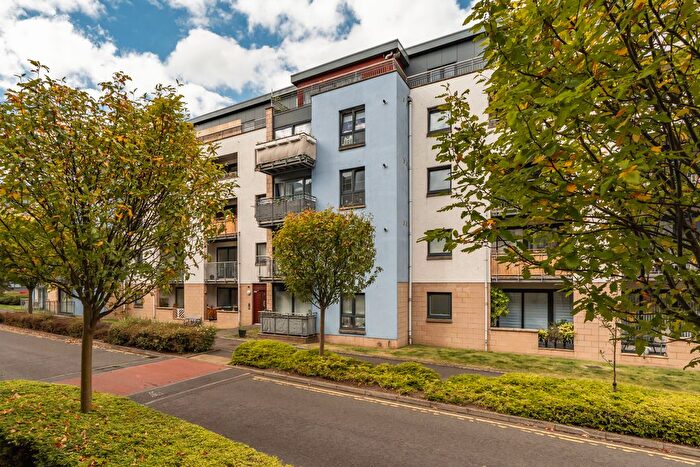 2 Bedroom Flat For Sale In / East Pilton Farm Avenue, Edinburgh, EH5