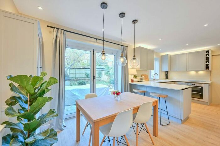 3 Bedroom Semi-Detached House To Rent In Gauden Close, Clapham, London, SW4