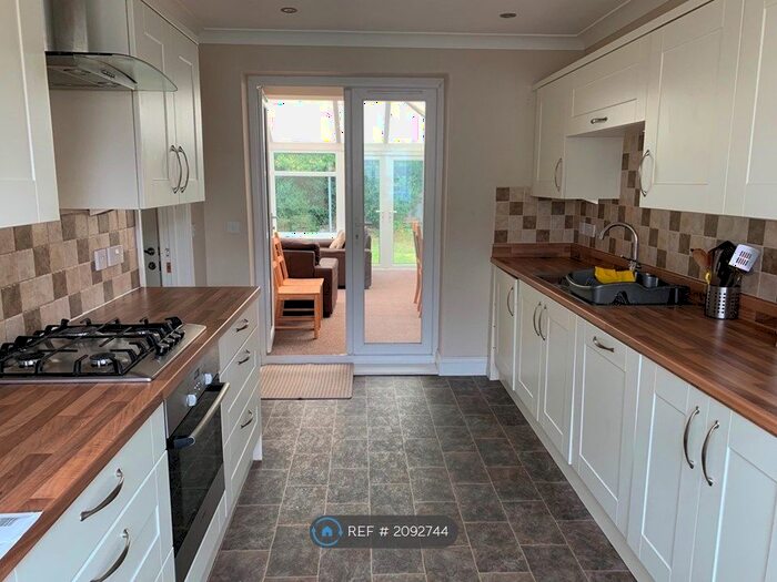 5 Bedroom Semi-Detached House To Rent In Friends Road, Norwich, NR5