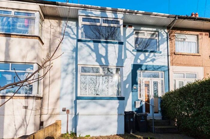 3 Bedroom Semi-Detached House To Rent In Muller Road, Bristol, BS7