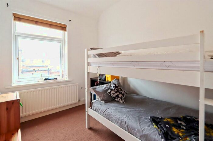 2 Bedroom End Of Terrace House To Rent In North Cross Street, Consett, Durham, DH8