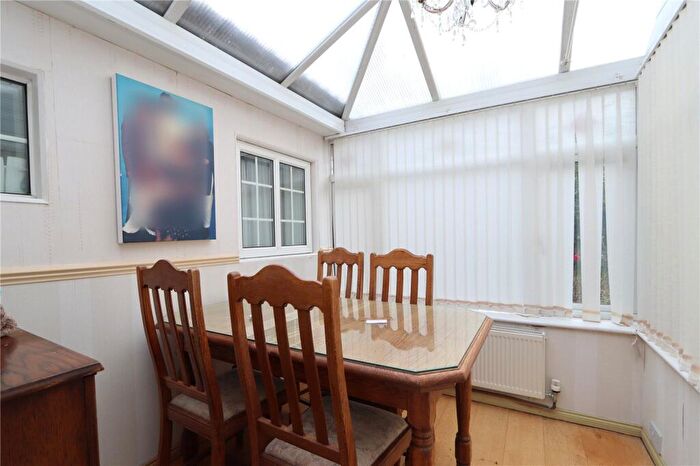 2 Bedroom Bungalow For Sale In Veryan Place, Fishermead, Milton Keynes, Buckinghamshire, MK6