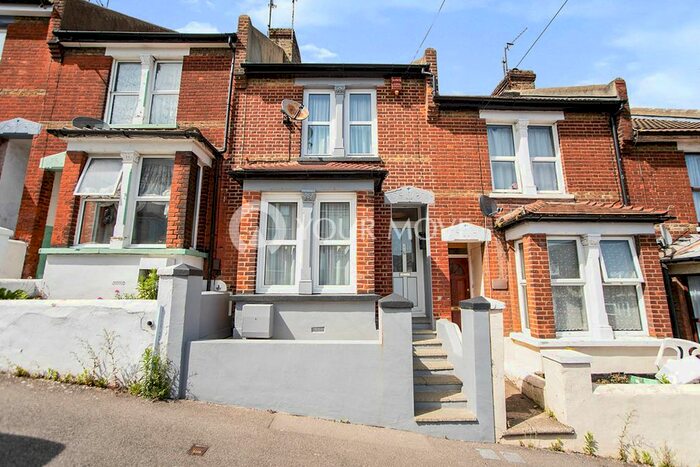 3 Bedroom Terraced House To Rent In Cecil Road, Rochester, Kent, ME1