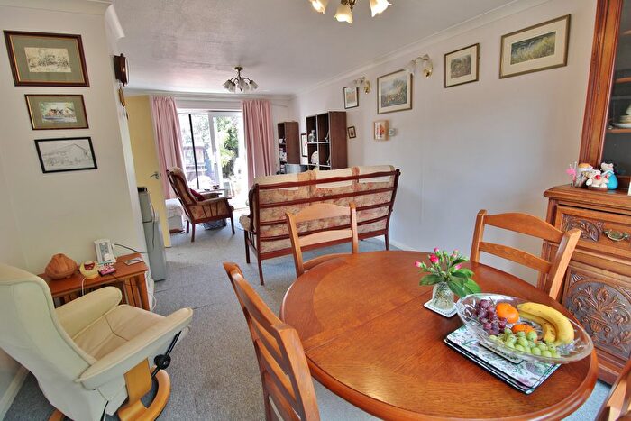3 Bedroom End Of Terrace House For Sale In Garnier Park, Wickham, Fareham, PO17