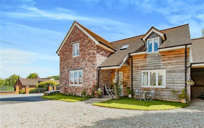 2 Bedroom Detached House For Sale In Yule Hill, Swallowcliffe, Salisbury, SP3