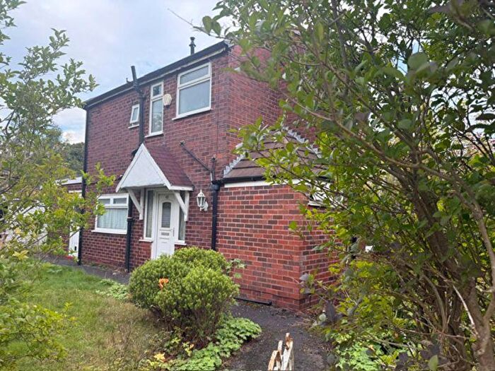 3 Bedroom Semi-Detached House For Sale In Dovedale Avenue, Prestwich, Manchester, M25