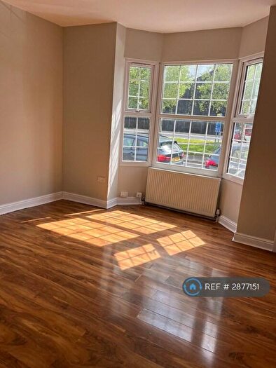 4 Bedroom Semi-Detached House To Rent In Little Lane, West Bromwich, B71