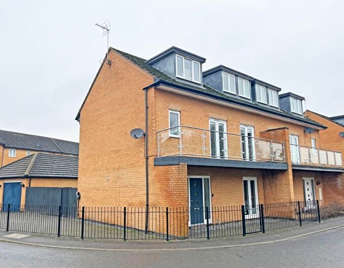 4 Bedroom Town House For Sale In Coppen Road, Hampton Vale, Peterborough, PE7