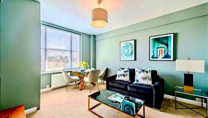 1 Bedroom Flat To Rent In Hill Street, London, W1J