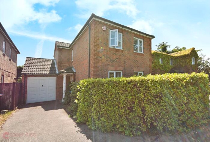 3 Bedroom Detached House For Sale In Nursery Gardens, Broadstairs, CT10