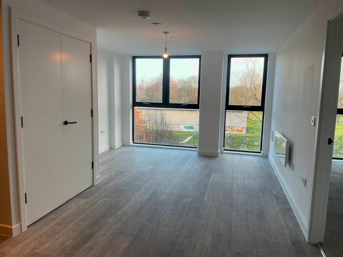 1 Bedroom Flat To Rent In Seymour Grove, Manchester, M16