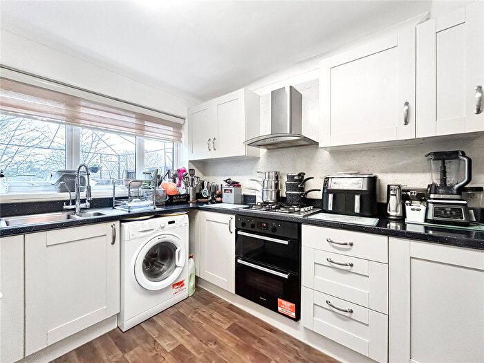 3 Bedroom End Of Terrace House For Sale In Style Close, Parkwood, Kent, ME8