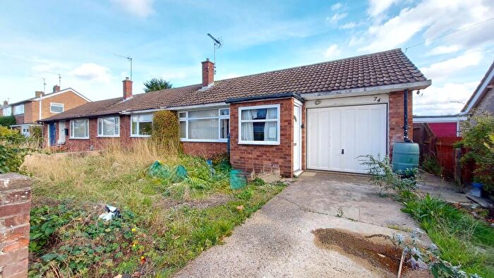 2 Bedroom Semi-Detached Bungalow For Sale In Kingsway, Bourne, PE10