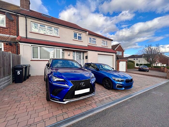 7 Bedroom Semi Detached House For Sale In Dene Holm Road, Northfleet, DA11