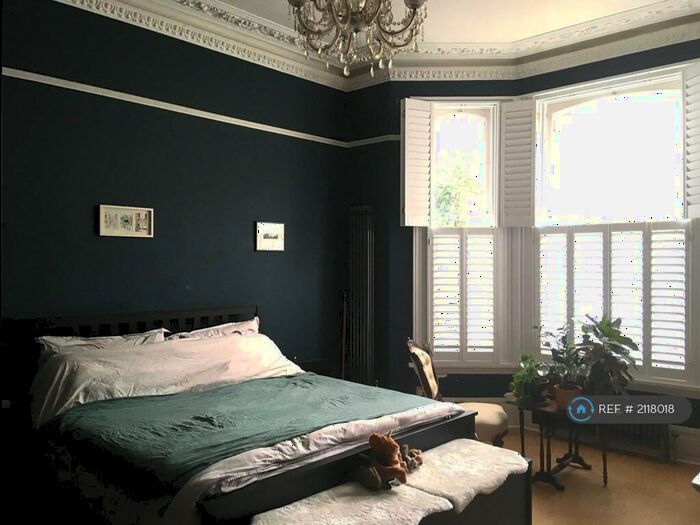 1 Bedroom Flat To Rent In Tisbury Road, Hove, BN3