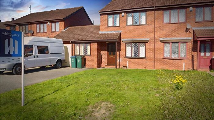 4 Bedroom Semi Detached House To Rent In Grafton Court, Mayors Croft, Canley, Coventry, CV4