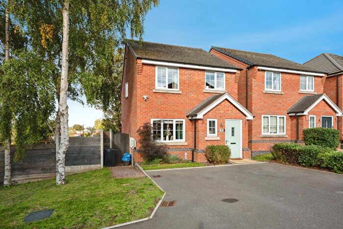 3 Bedroom Detached House For Sale In Holloway Street West, Dudley, DY3