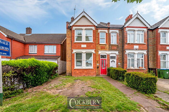 4 Bedroom End Of Terrace House For Sale In Green Lane, New Eltham, SE9