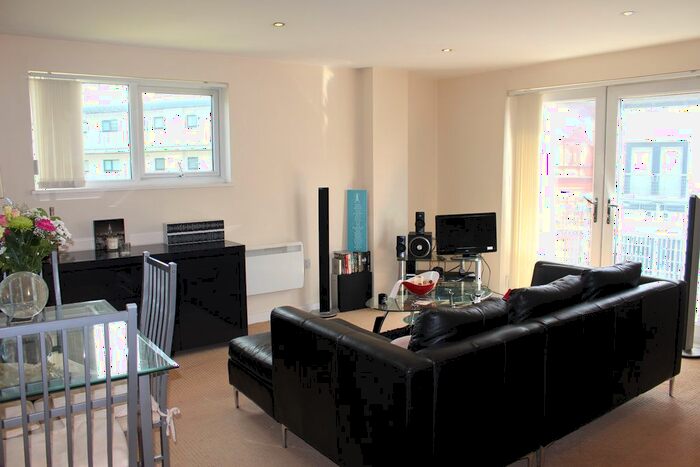 2 Bedroom Flat To Rent In Manchester Street, Manchester, Greater Manchester, M16