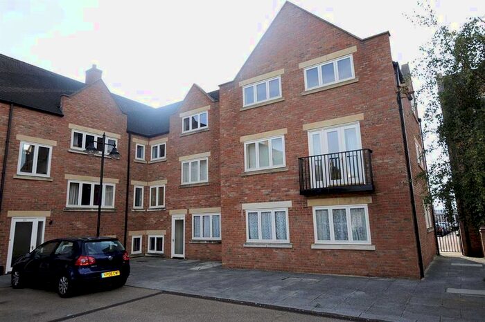 2 Bedroom Flat To Rent In Knox Road, Wellingborough NN8