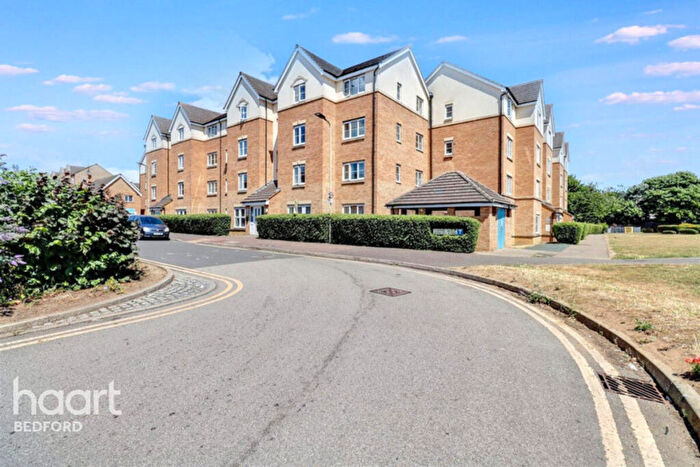 2 Bedroom Apartment To Rent In Crowe Road, Bedford, MK40