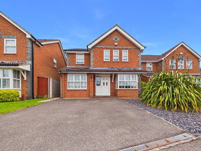 4 Bedroom Detached House For Sale In Bedgebury Close, Rochester, ME1