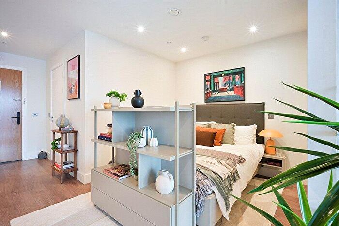 Studio To Rent In Uncle Leeds, Whitehall, LS12