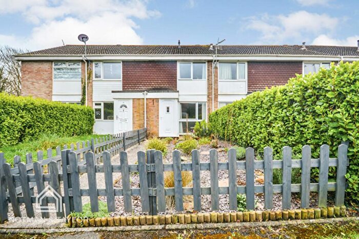 2 Bedroom Terraced House For Sale In Hawthorn Avenue, Torpoint, PL11
