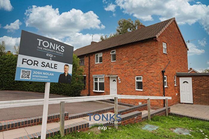 3 Bedroom Semi-Detached House For Sale In Leabank Road, Dudley, DY2