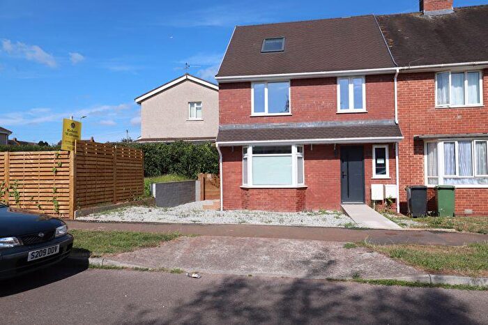 4 Bedroom End Of Terrace House To Rent In Masefield Road, Exeter, EX4